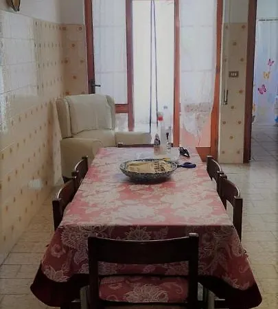 Casa Vacanze E Affittacamere Isola Di *